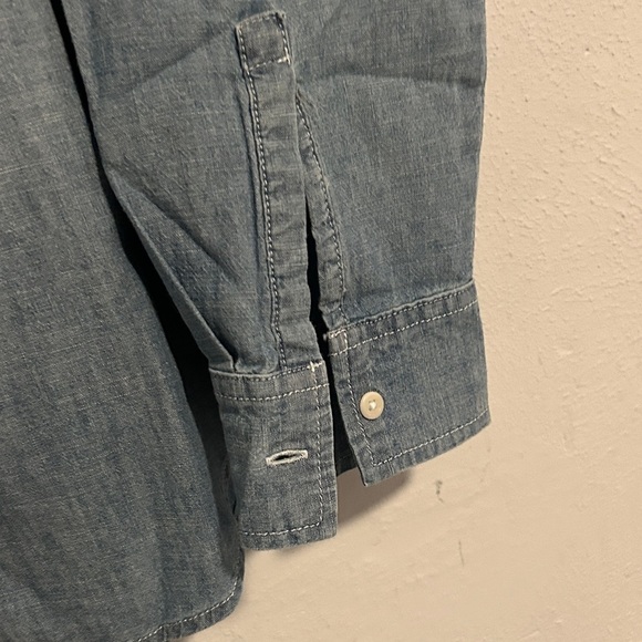 GAP Men's Casual Blue Button Down Shirt - Picture 4 of 4